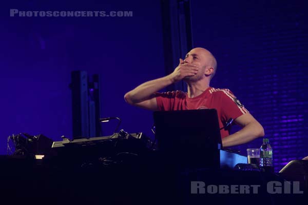 PAUL KALKBRENNER - 2013-08-23 - SAINT CLOUD - Domaine National - Grande Scene - 